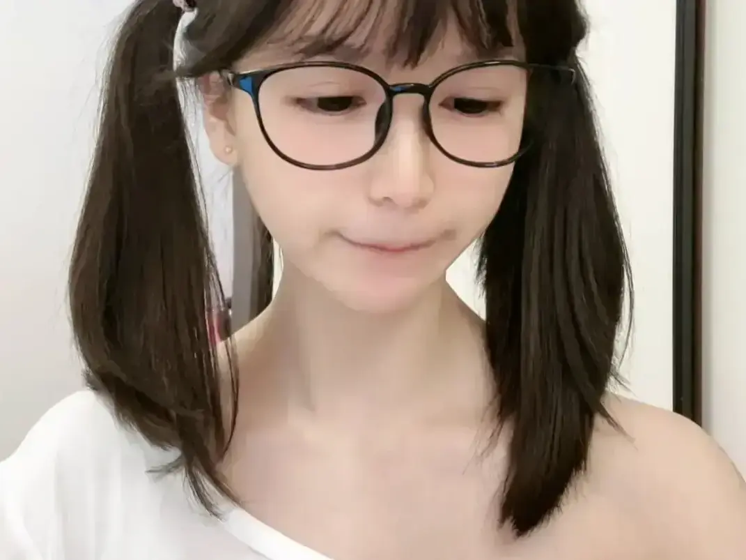 萌小栖天才交易员咯咯哒vlog原视频全集免费看-完整版无删减高清资源-极速获取纯净观影沉浸感拉满值得二刷