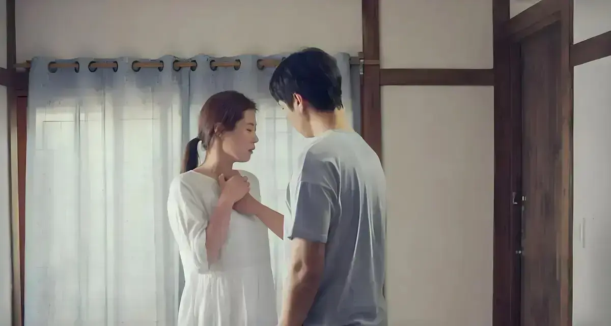《出轨》韩国高分剧情片高清未删减全集-无广告免费在线观看中文版不卡顿-网盘完整版同步上线-出轨HD资源免费播放