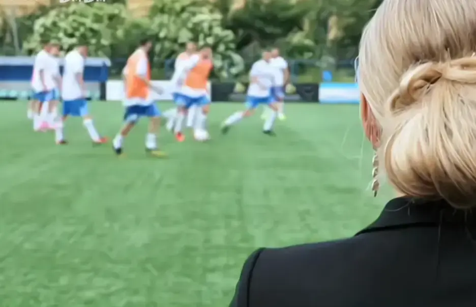 法国《Footballers'Moms》高清完整版免费在线观看 - 足球队的女老板们全集HD无广告播放