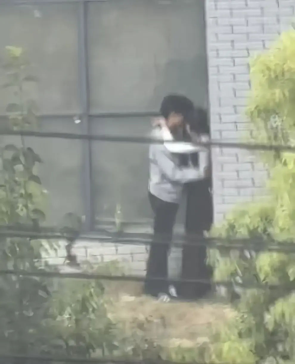 《蚌埠职教园情侣野外视频》事件后续引热议-完整版高清视频画面免费看-蚌埠职教园情侣野外视频原生态资源限时鉴赏