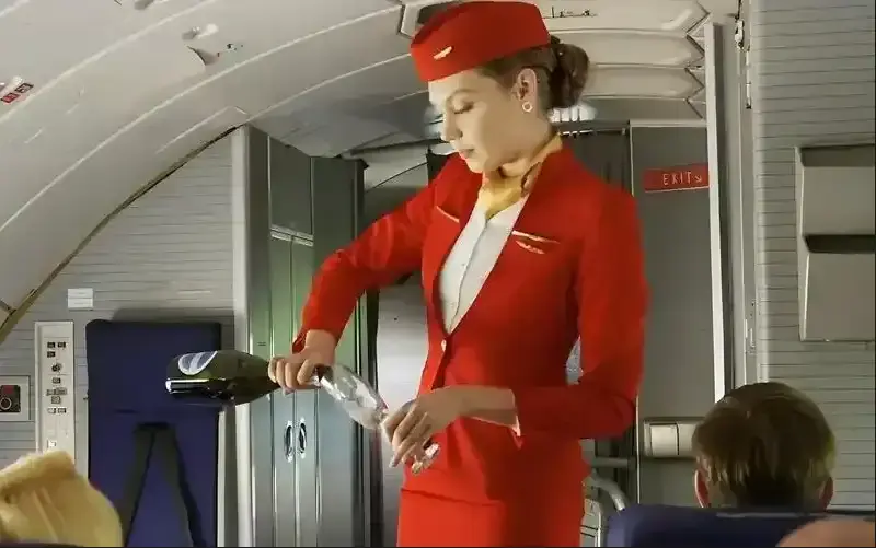 法国电影《法国航空》无删减版高清在线观看-《法国航空》1080P完整版免费播放-中文字幕无广告流畅点播